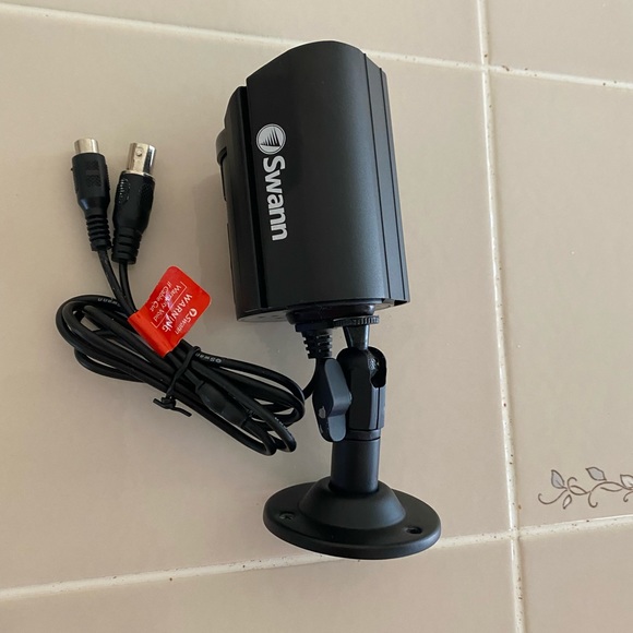 Swann CCTV Security Camera - Picture 3 of 14